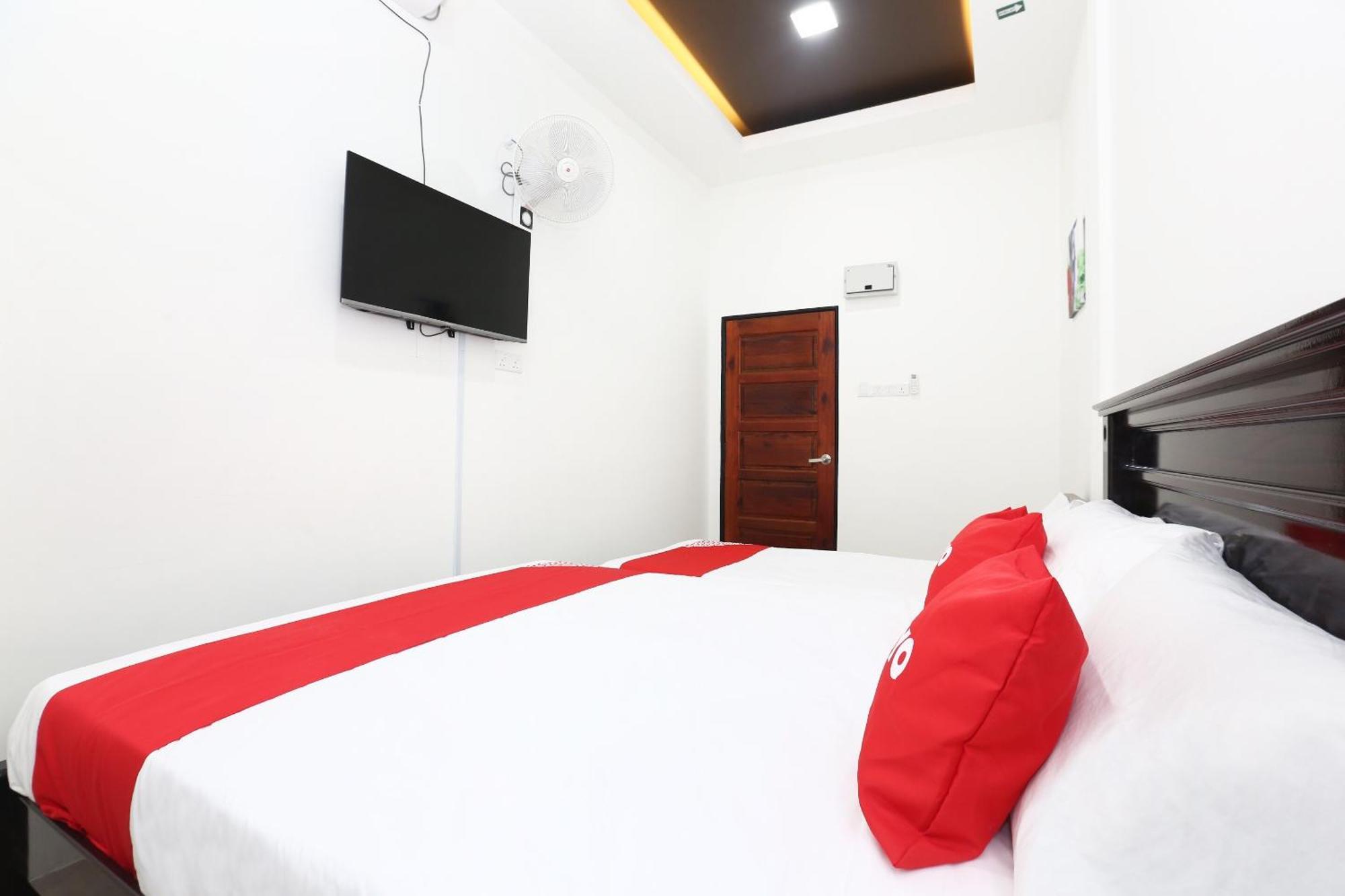 Super Oyo 89678 Ady Hotel Kuala Terengganu Ngoại thất bức ảnh